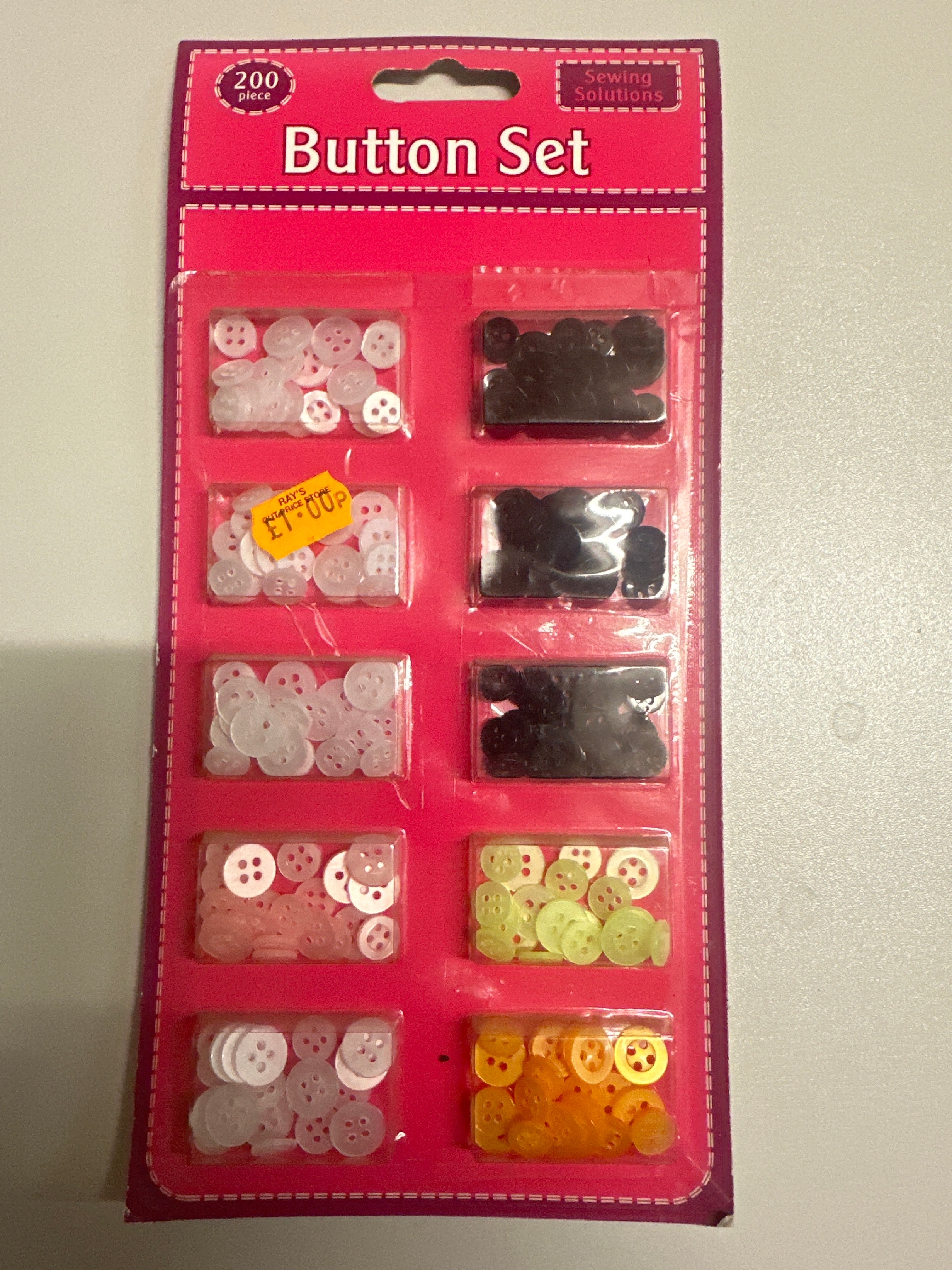 200 Piece Button Set 200 Piece Button Set